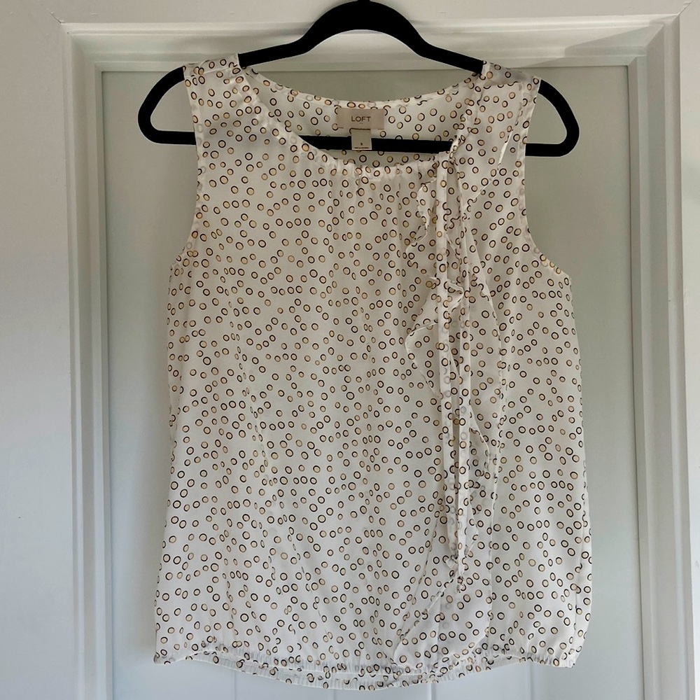 Loft Size Small cream polka dot top